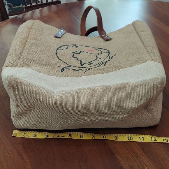 Free People Apolis Burlap Wine Tote Bag - Picture 14 of 15